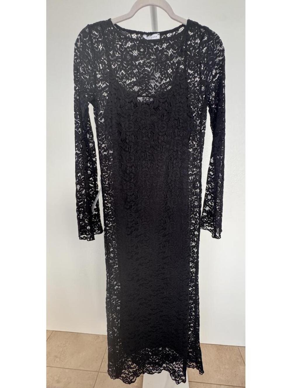 Top Shop- Size 4-6 Black Lace Dress